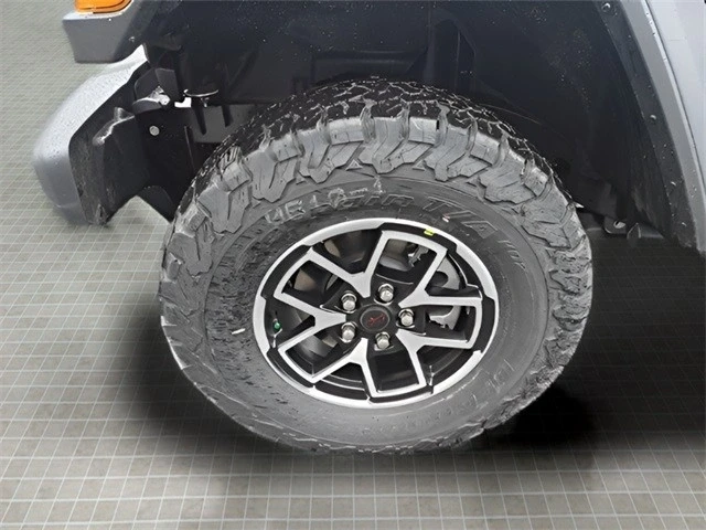 2025 Jeep JL Wrangler - Image 10 of 21