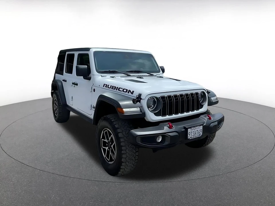 2025 Jeep JL Wrangler - Image 3 of 31