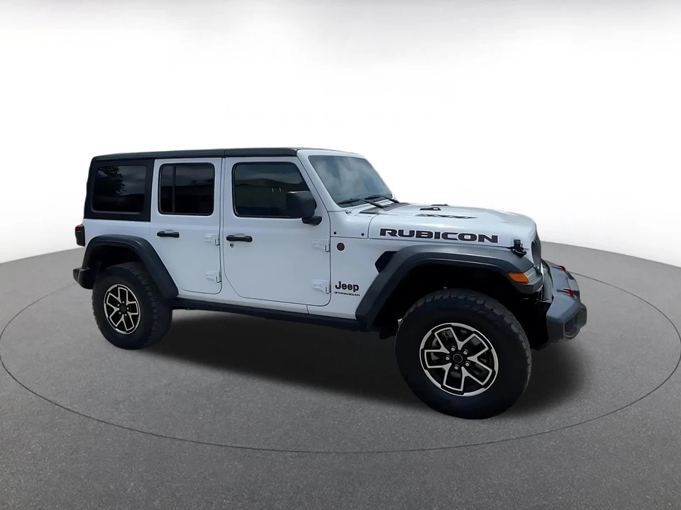 2025 Jeep JL Wrangler - Image 2 of 31