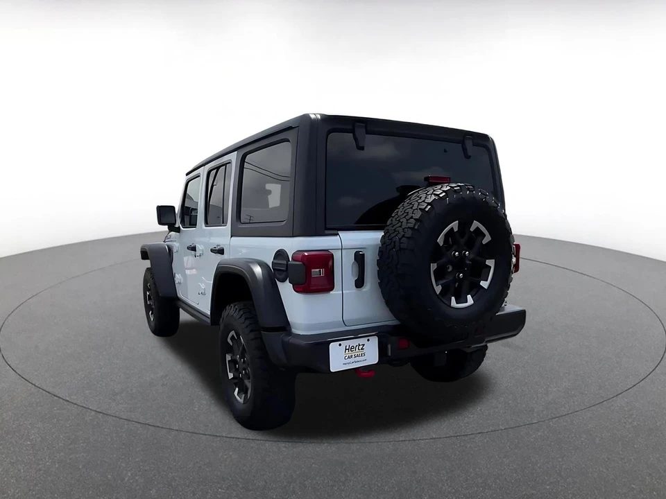 2025 Jeep JL Wrangler - Image 11 of 31