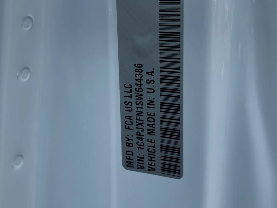 2025 Jeep JL Wrangler - Image 31 of 31