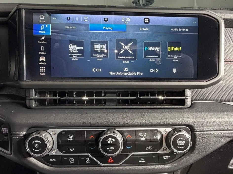 2025 Jeep JL Wrangler - Image 20 of 31