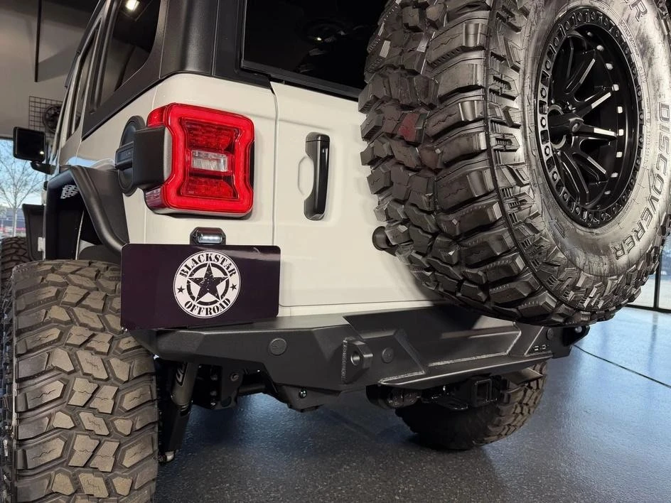 2025 Jeep JL Wrangler - Image 11 of 31