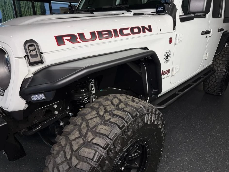 2025 Jeep JL Wrangler - Image 6 of 31