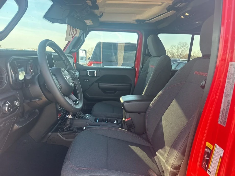 2025 Jeep JL Wrangler - Image 5 of 7