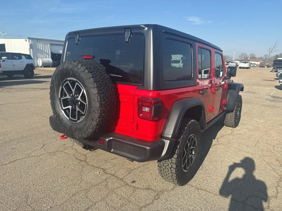 2025 Jeep JL Wrangler - Image 3 of 7