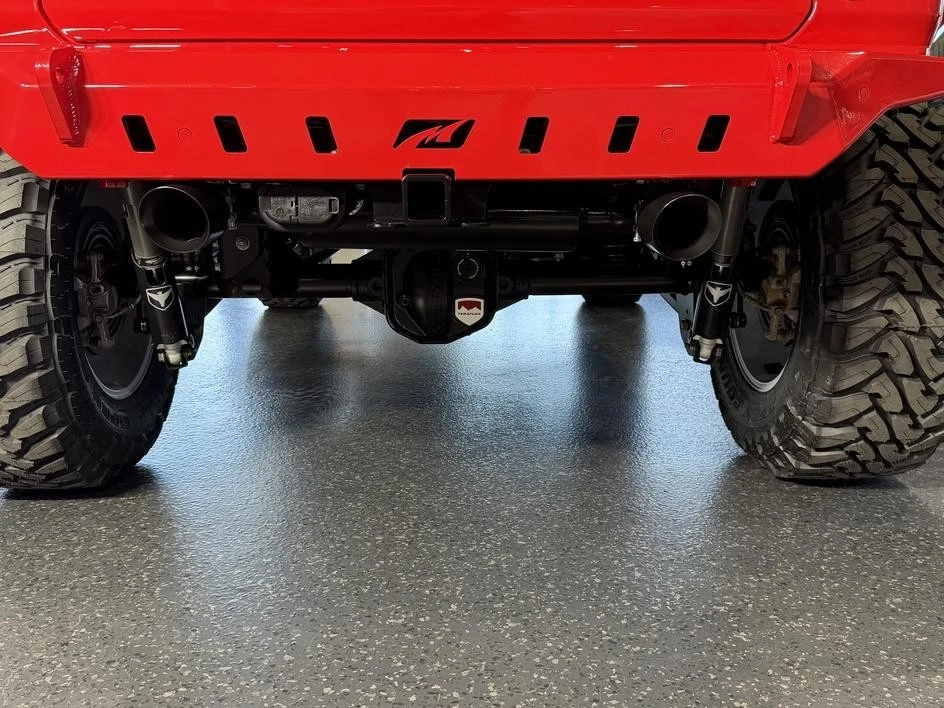 2025 Jeep JL Wrangler - Image 16 of 31