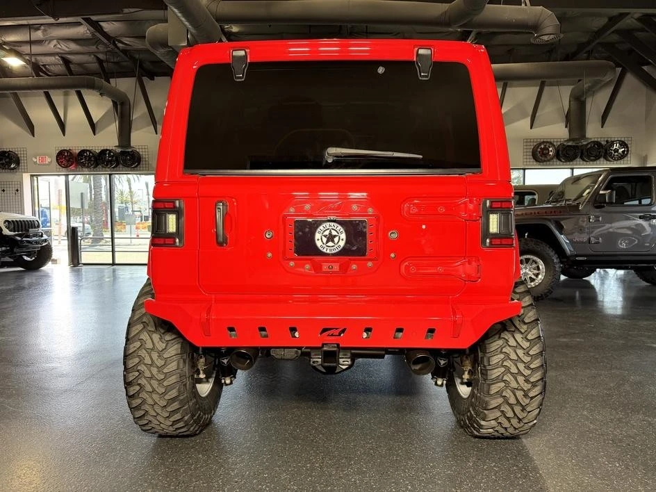 2025 Jeep JL Wrangler - Image 13 of 31