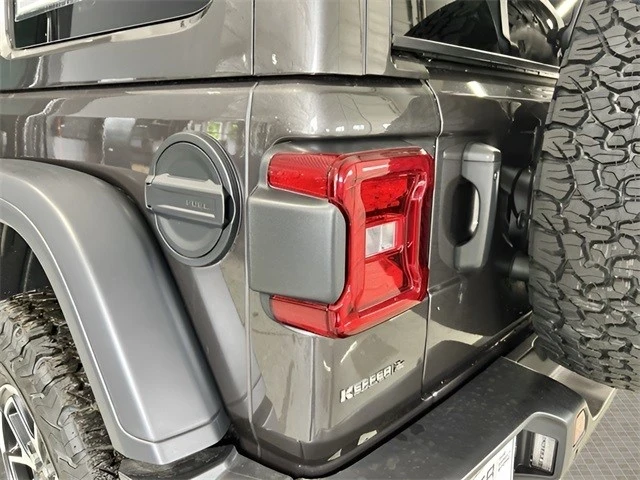 2025 Jeep JL Wrangler - Image 13 of 21