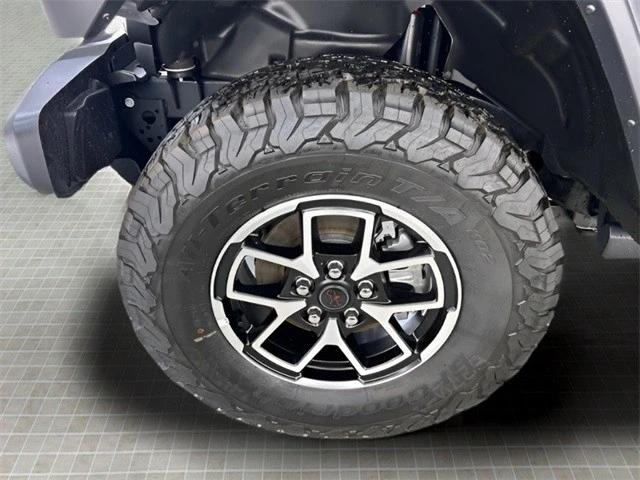 2025 Jeep JL Wrangler - Image 11 of 21