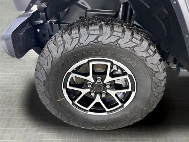 2025 Jeep JL Wrangler - Image 11 of 21