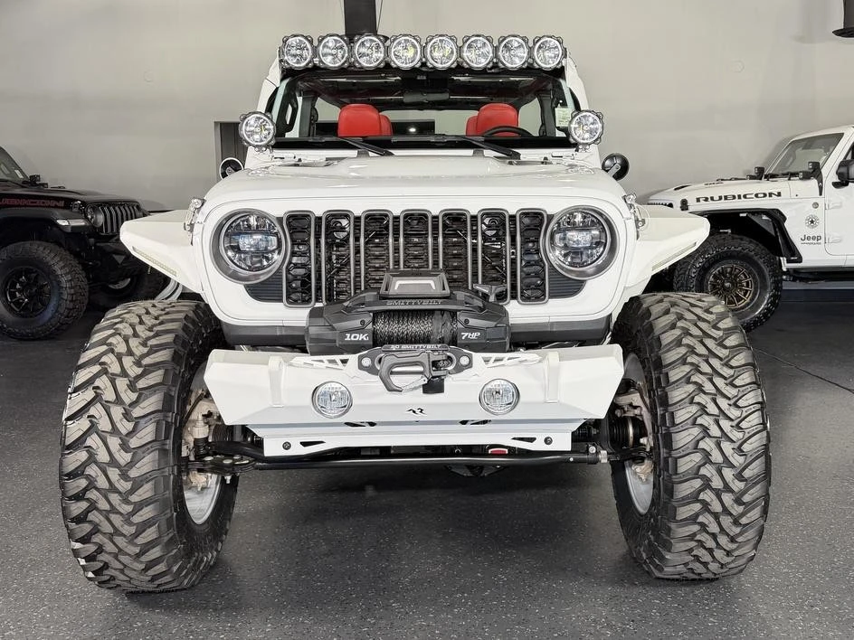 2025 Jeep JL Wrangler - Image 15 of 31