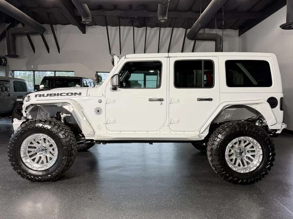 2025 Jeep JL Wrangler - Image 7 of 31