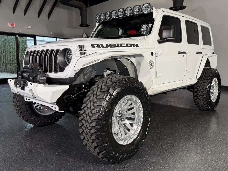 2025 Jeep JL Wrangler - Image 6 of 31
