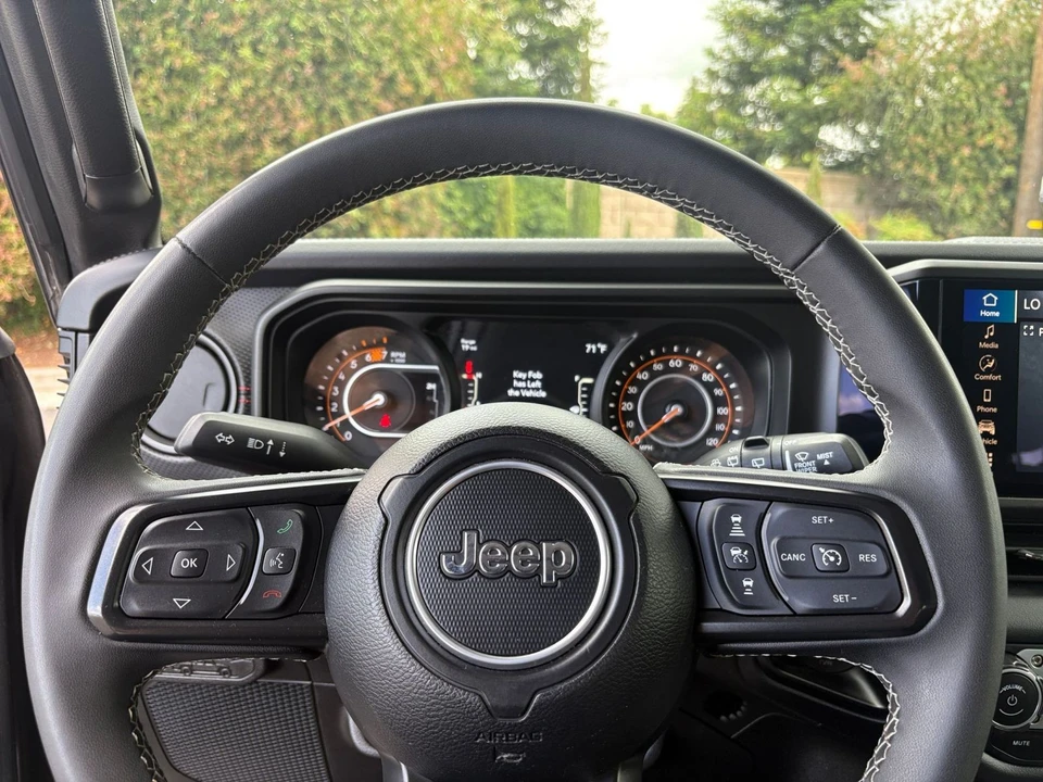 2025 Jeep - Image 24 of 31