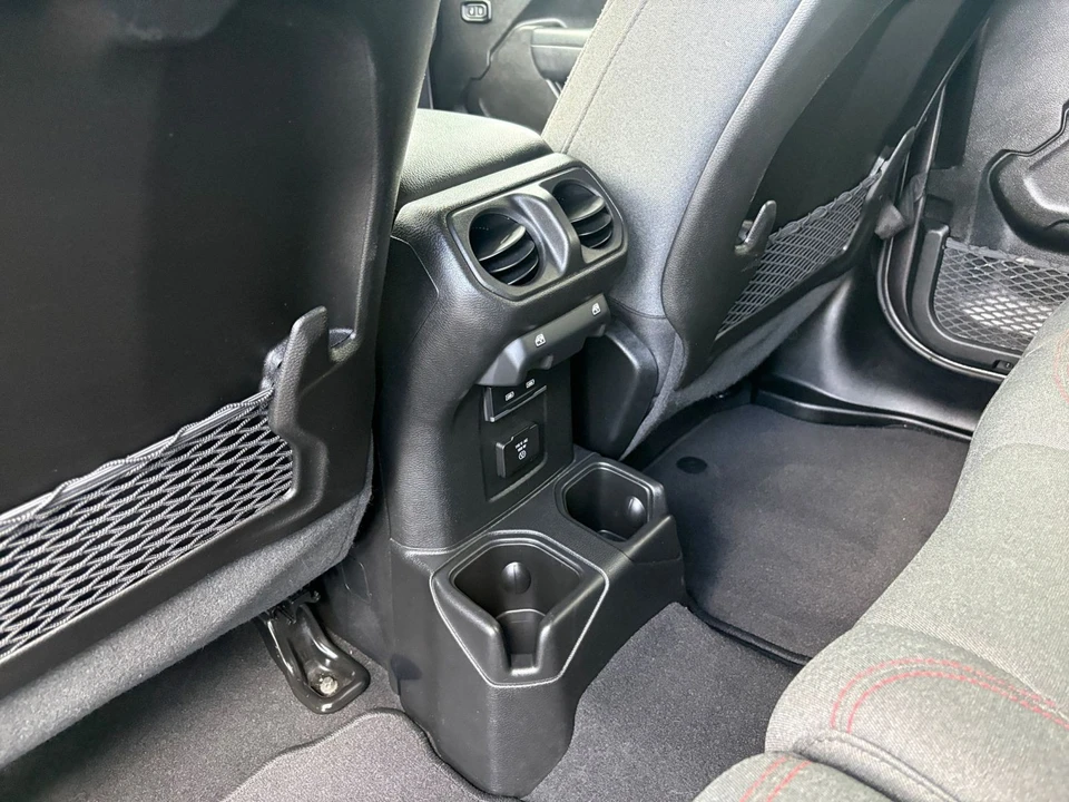 2025 Jeep - Image 20 of 31