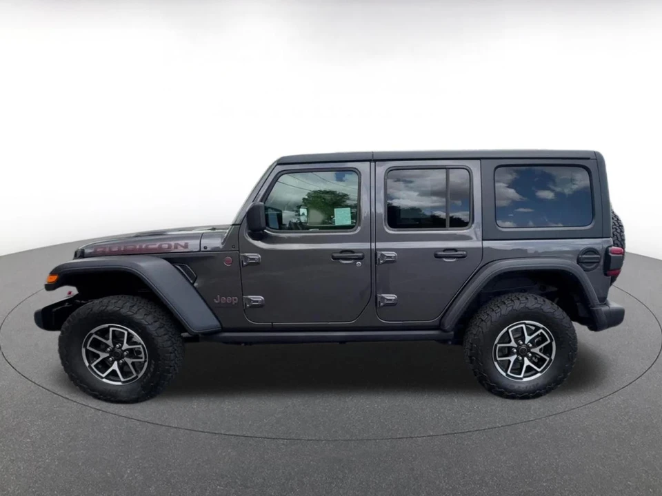 2025 Jeep - Image 8 of 31