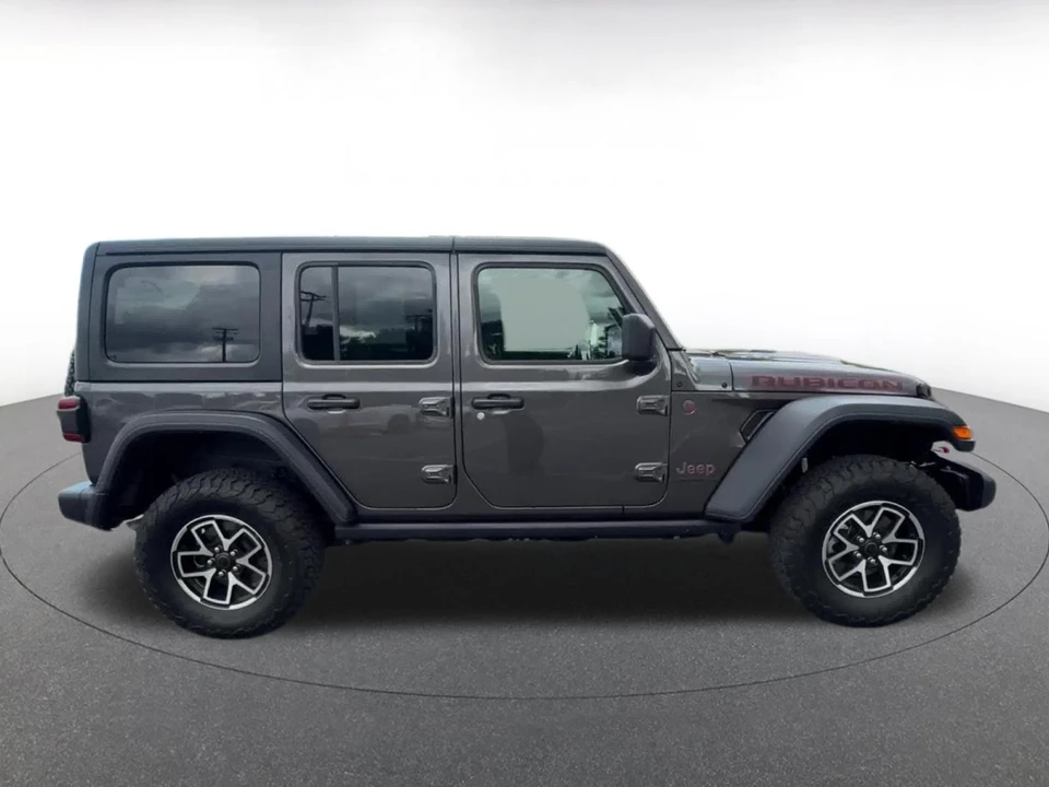 2025 Jeep - Image 15 of 31