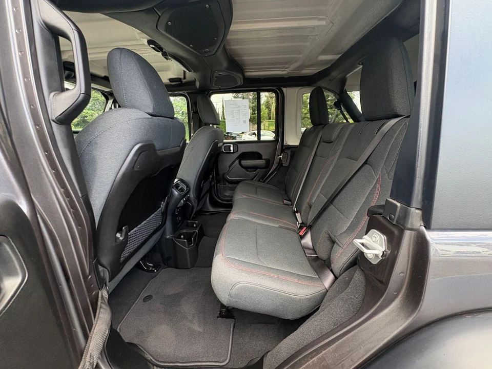 2025 Jeep - Image 22 of 31