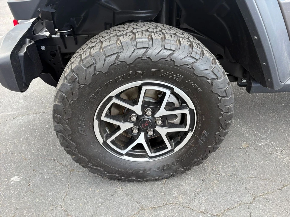 2025 Jeep - Image 26 of 31