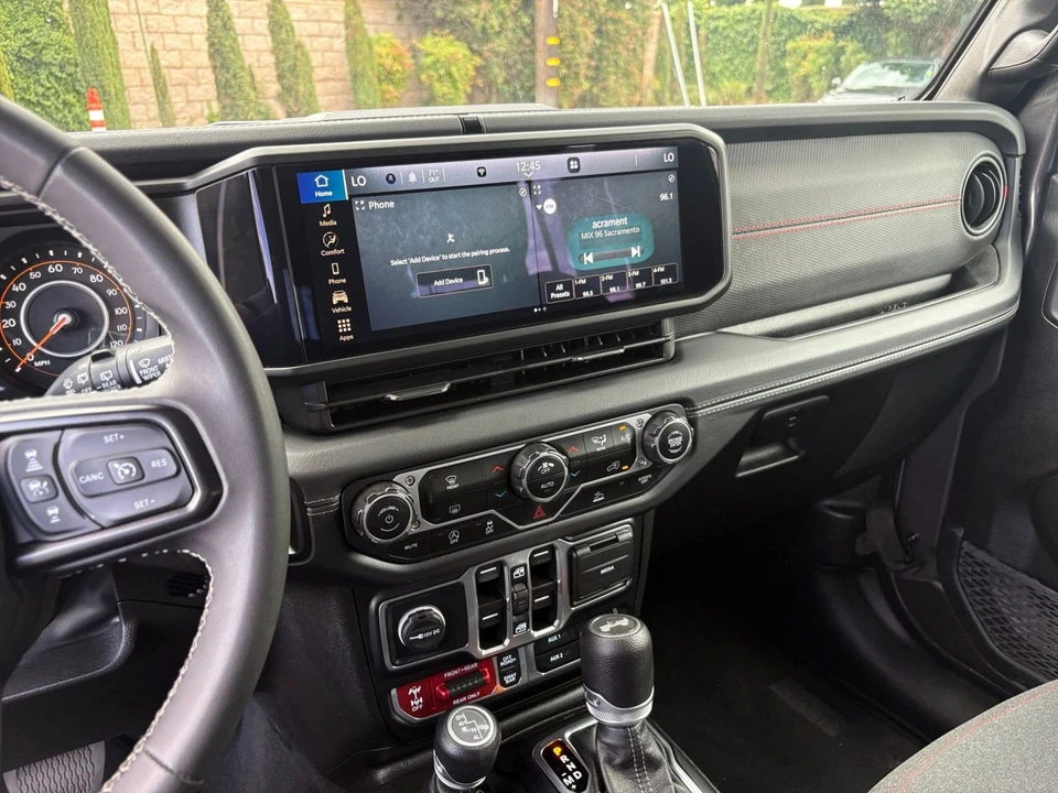 2025 Jeep - Image 16 of 31