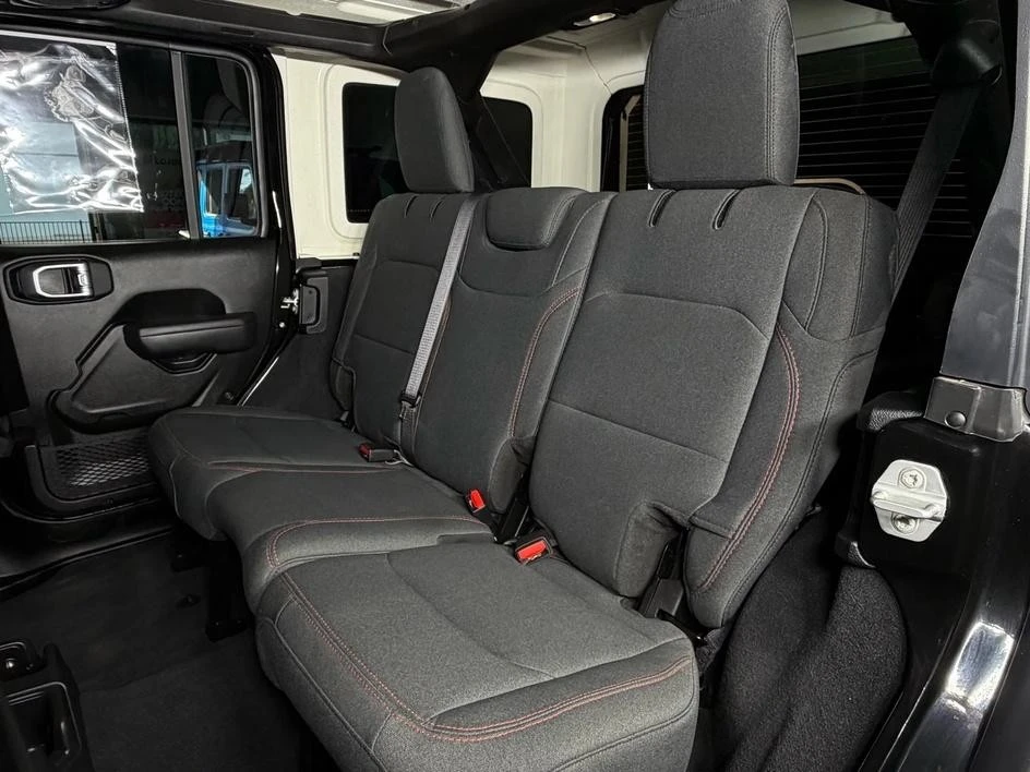 2025 Jeep JL Wrangler - Image 14 of 29