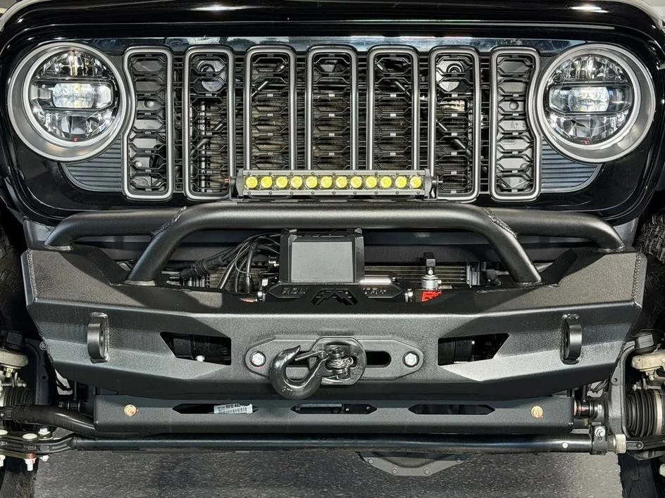 2025 Jeep JL Wrangler - Image 27 of 29