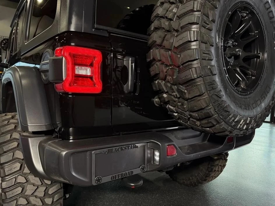 2025 Jeep JL Wrangler - Image 9 of 29