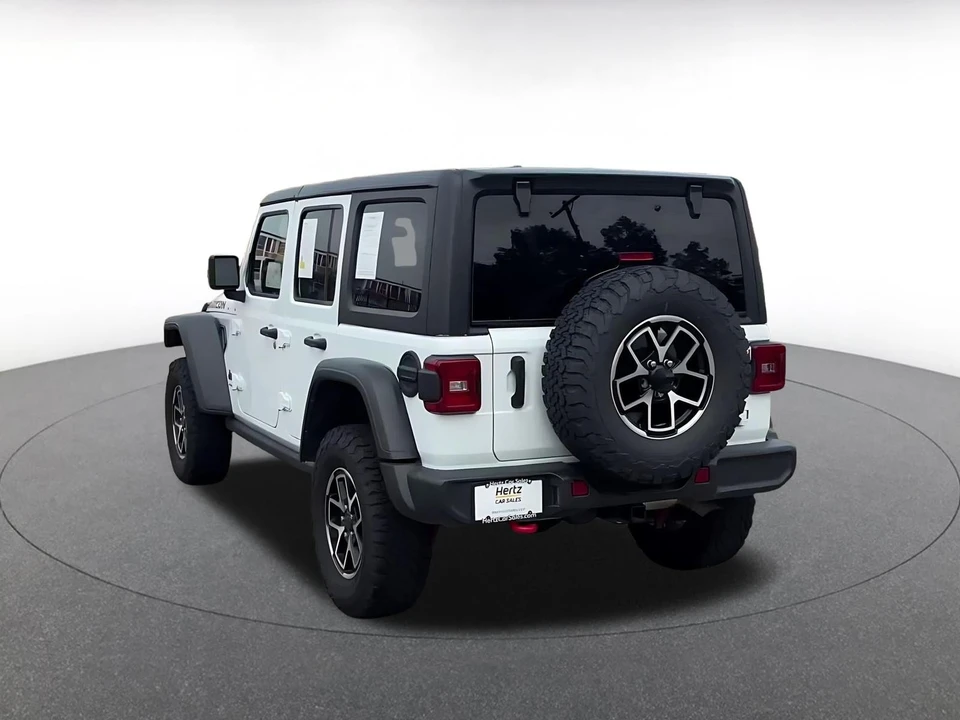 2025 Jeep JL Wrangler - Image 12 of 31