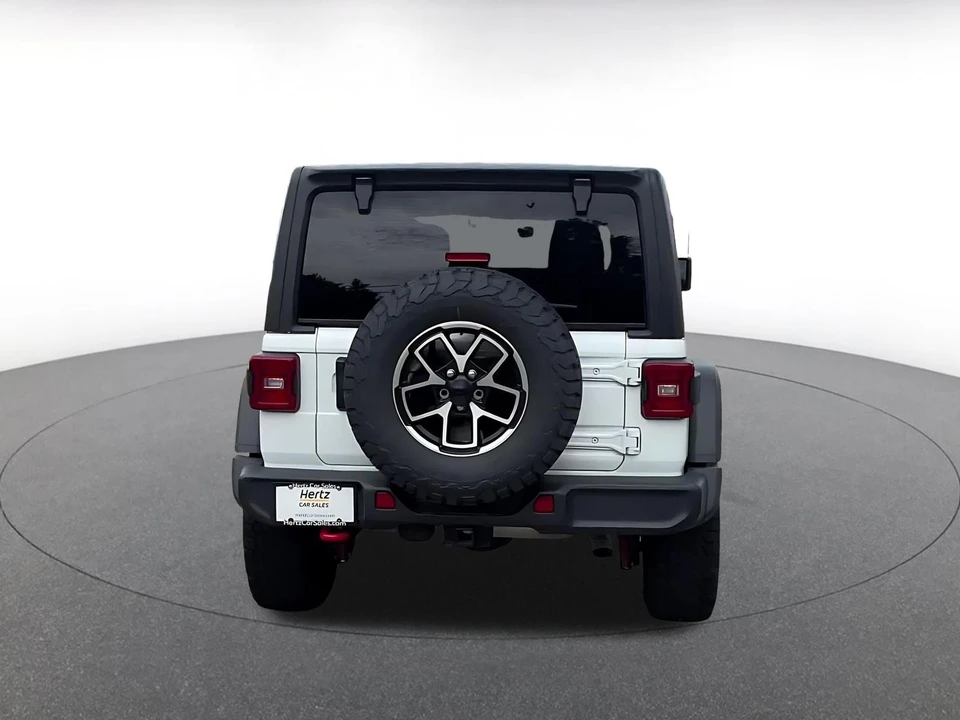 2025 Jeep JL Wrangler - Image 14 of 31
