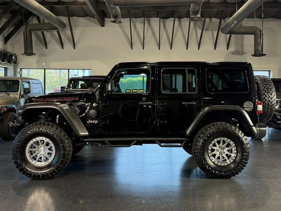 2025 Jeep JL Wrangler - Image 8 of 29
