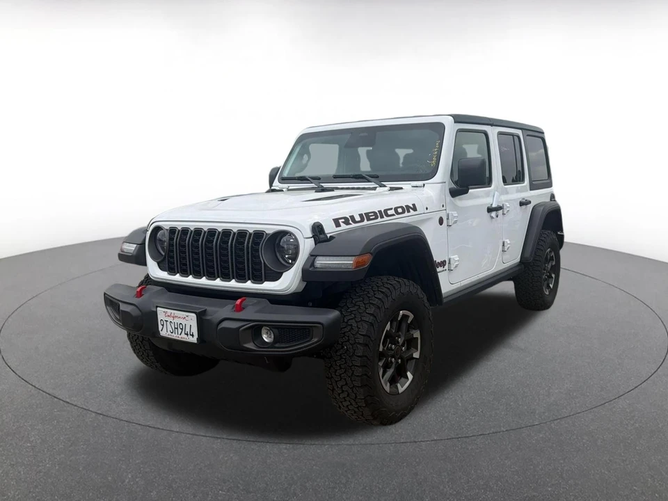 2025 Jeep JL Wrangler - Image 3 of 13
