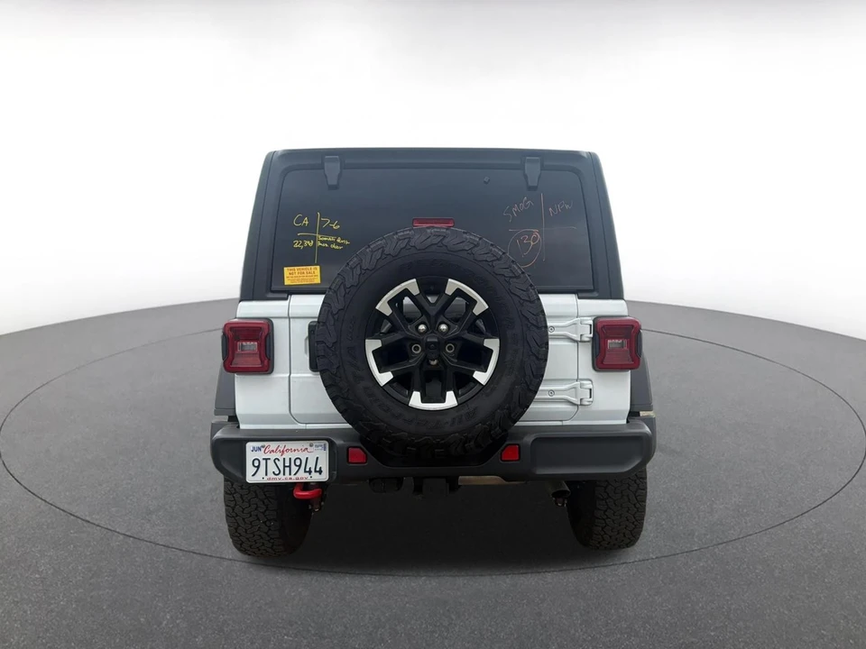 2025 Jeep JL Wrangler - Image 4 of 13