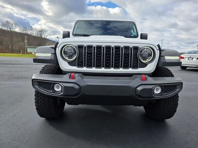 2025 Jeep JL Wrangler - Image 2 of 21