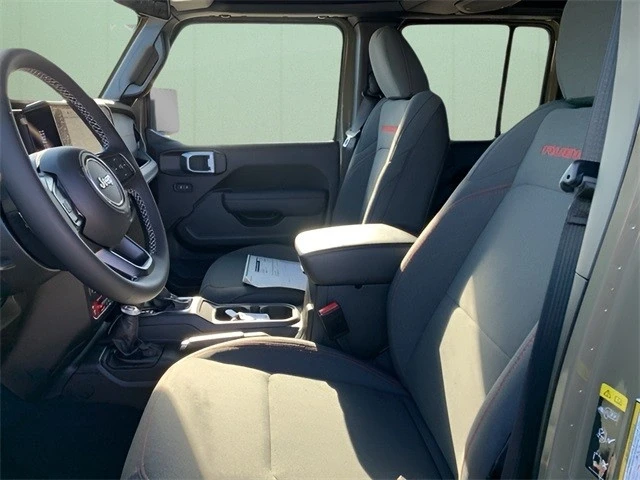 2025 Jeep JL Wrangler - Image 19 of 21