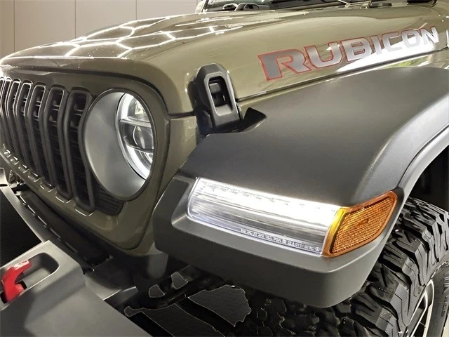 2025 Jeep JL Wrangler - Image 10 of 21