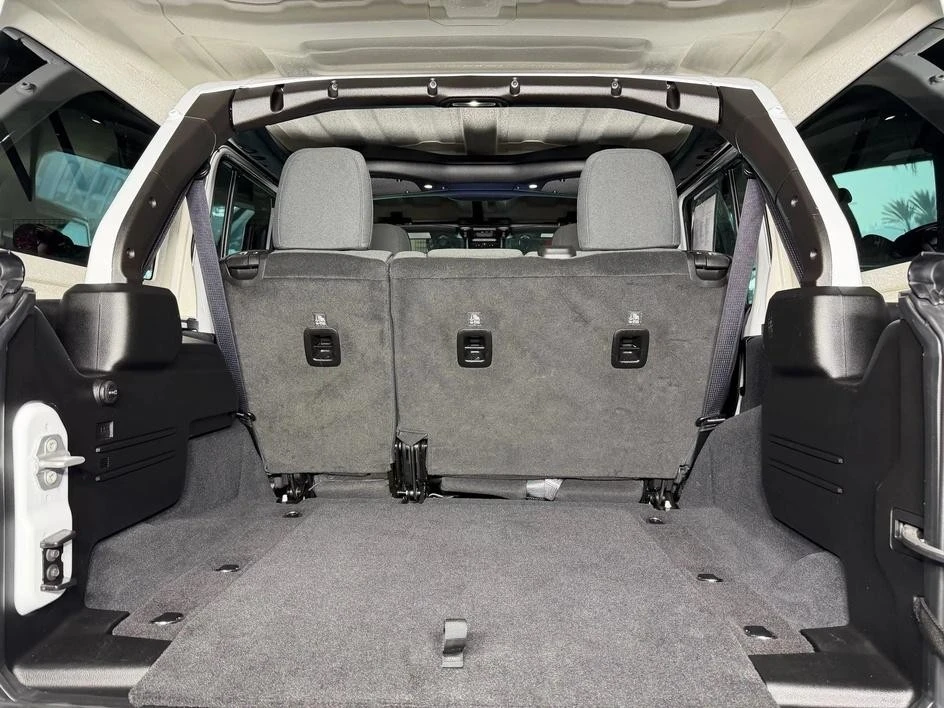 2025 Jeep JL Wrangler - Image 24 of 31