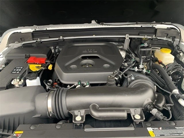 2025 Jeep JL Wrangler - Image 14 of 21