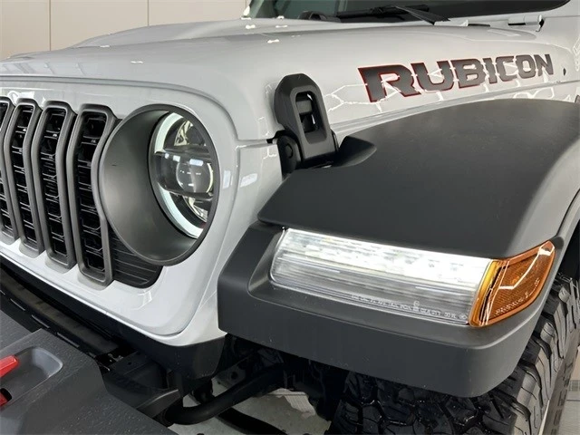 2025 Jeep JL Wrangler - Image 10 of 21