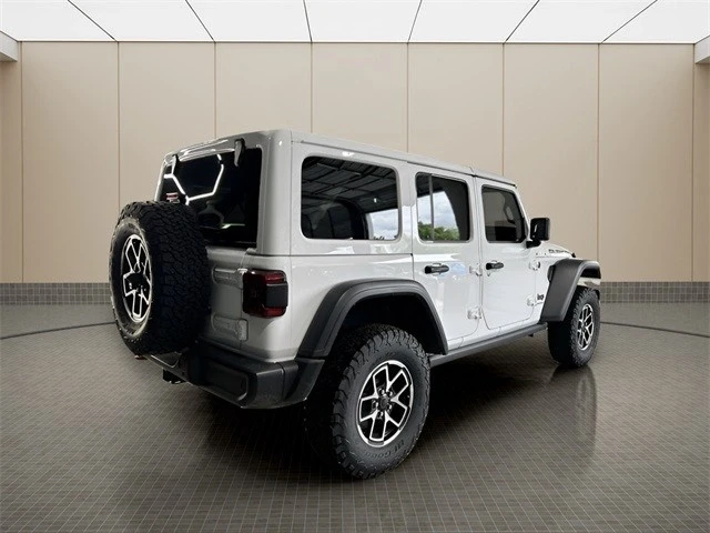 2025 Jeep JL Wrangler - Image 5 of 12
