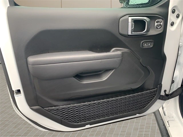 2025 Jeep JL Wrangler - Image 18 of 21