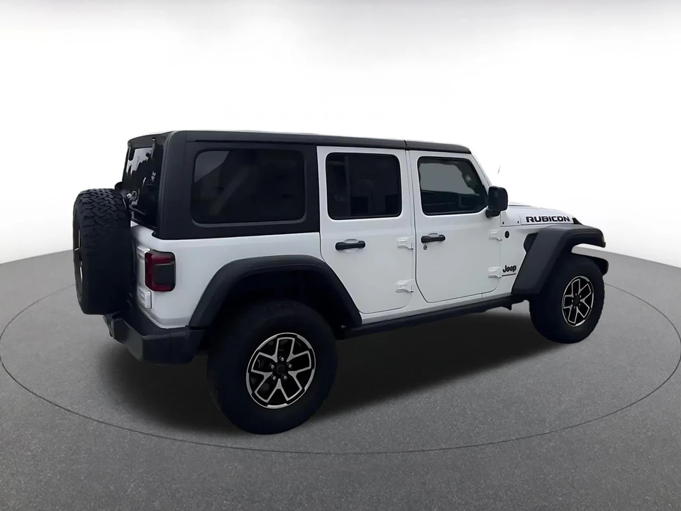 2025 Jeep JL Wrangler - Image 14 of 31