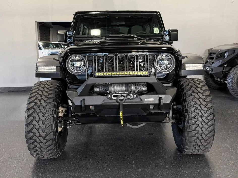 2025 Jeep JL Wrangler - Image 3 of 31