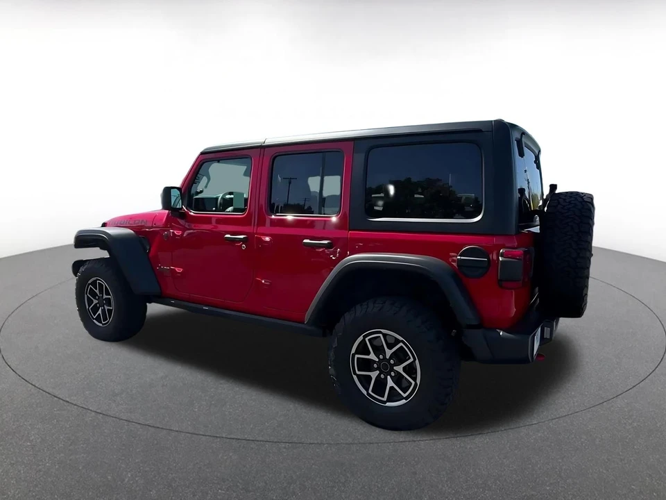 2025 Jeep JL Wrangler - Image 11 of 31
