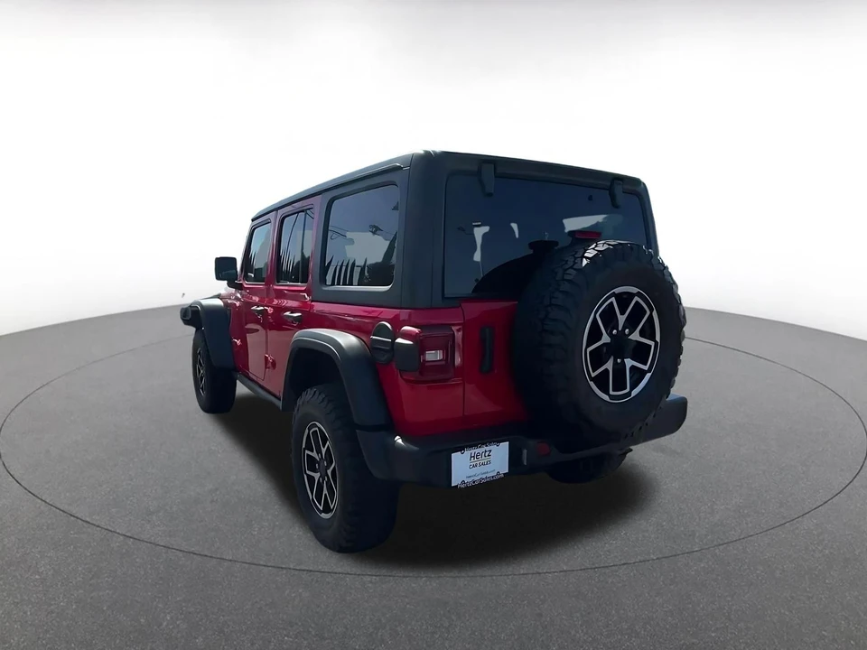 2025 Jeep JL Wrangler - Image 12 of 31