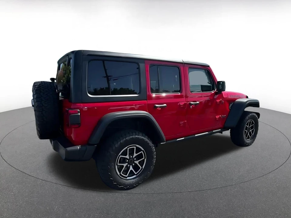 2025 Jeep JL Wrangler - Image 15 of 31