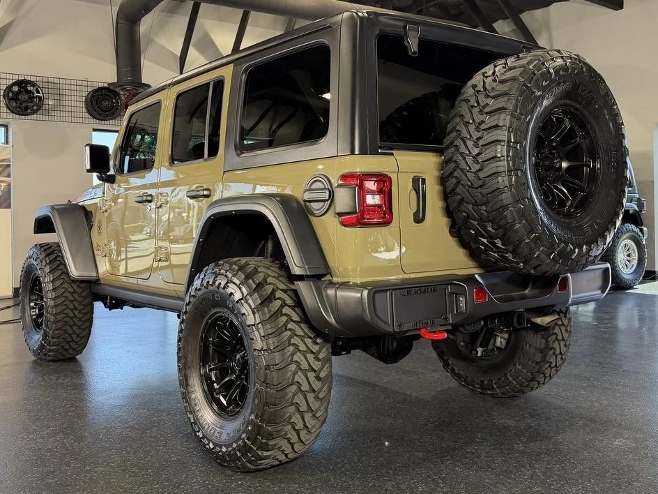 2025 Jeep JL Wrangler - Image 8 of 30