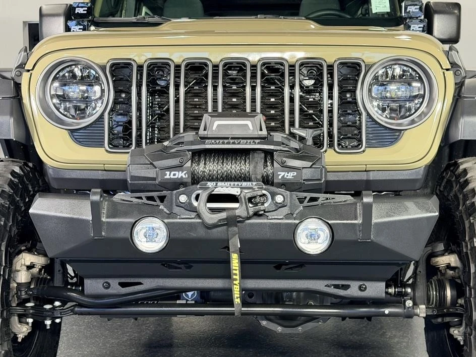 2025 Jeep JL Wrangler - Image 4 of 30
