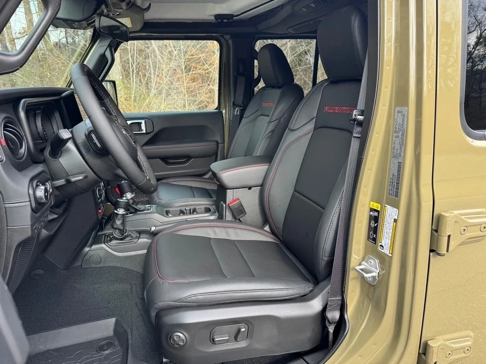 2025 Jeep JL Wrangler - Image 14 of 21