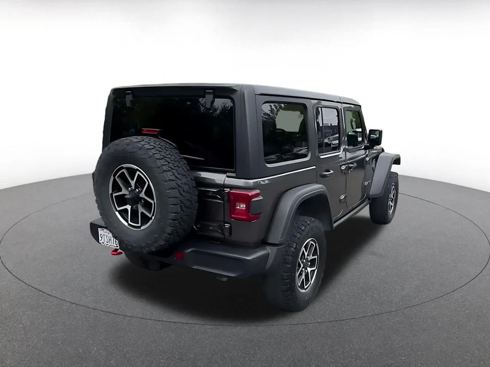 2025 Jeep JL Wrangler - Image 14 of 31